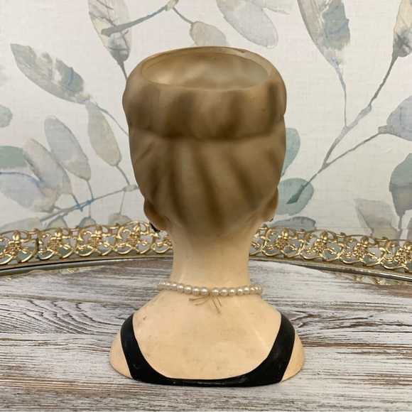 #28 Vintage Inarco Lady Head Vase Lashes Intaglio Cameo Earrings Pearl Necklace - Picture 6 of 10